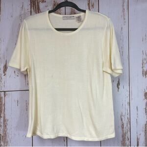 Carolyn Taylor Essentials, Acrylic Blouse. Size Large. In excellent condition!